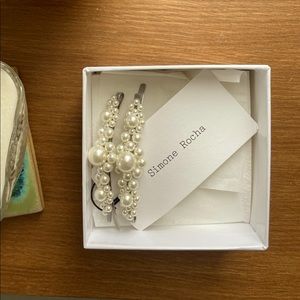 Pair/Two Simone Rocha large pearl-embellished engraved hair clips